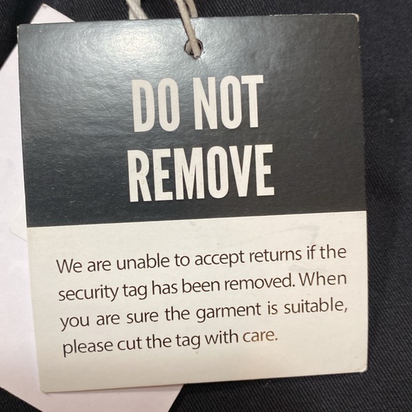 NWT Pistola Cassie High Rise Cargo Pants Size 28 Black Cotton Straight Leg - Picture 12 of 15